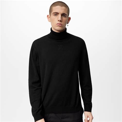 LVSE LV Embossed Turtle Neck .